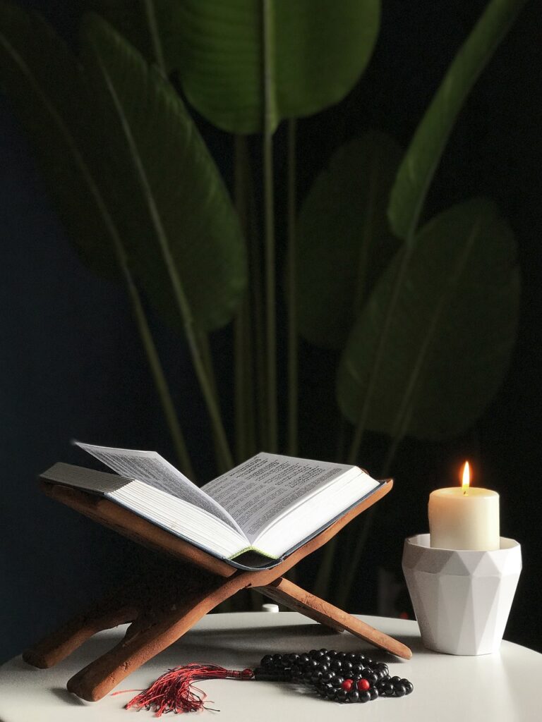 ramadan, quran, candle-4206409.jpg